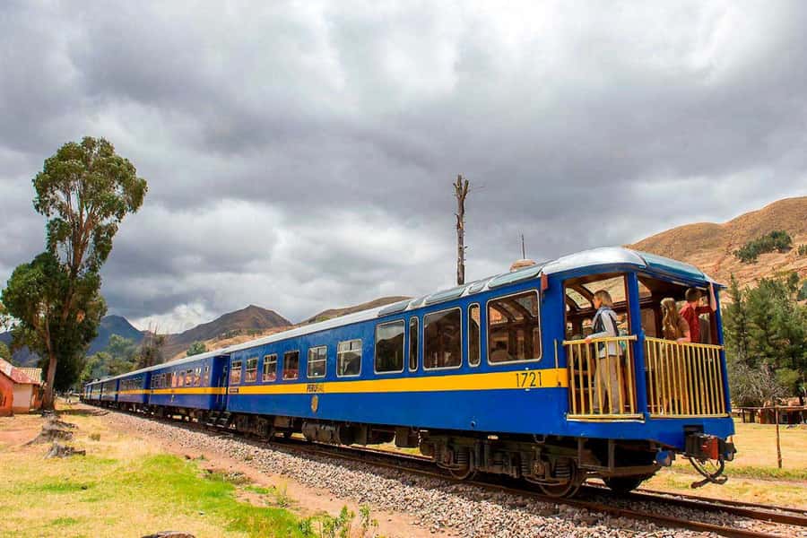 Tour Machu Picchu + Mountain of Huayna Picchu 2 days - The logistics that usually break Machu Picchu trips (and how this tour handles them)