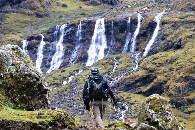 Ultimate Lares Trek & Inca Trail 5 days - Day 3: Huaran descent, Salineras, and Ollantaytambo’s living Inca streets