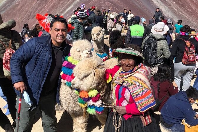 Vinicunca Rainbow Mountain Full-Day Tour from Cusco - Vinicunca’s rainbow colors: how the trek reveal builds