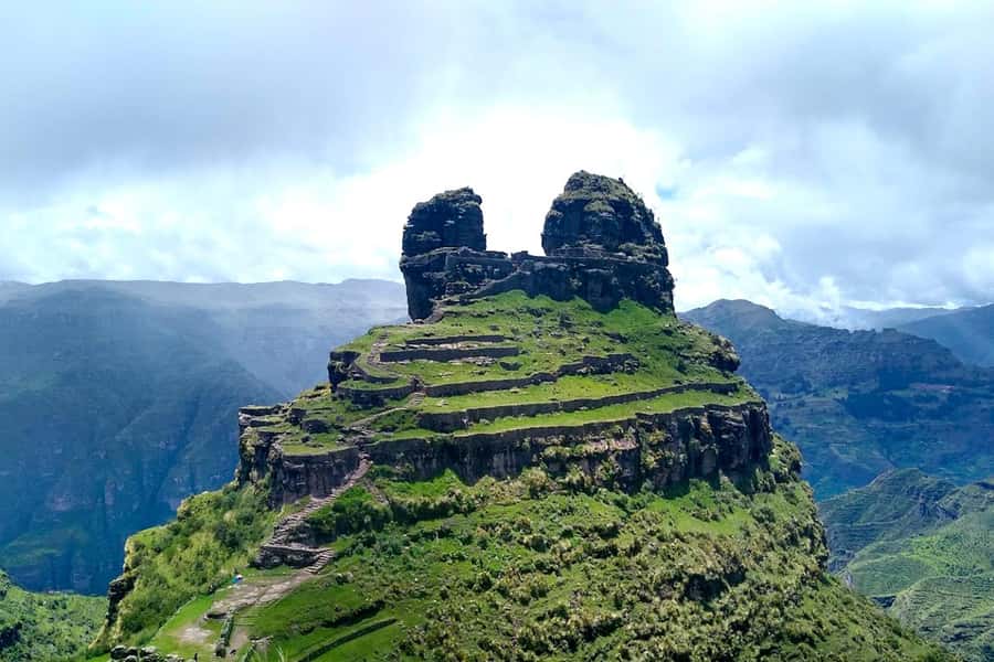 Waqrapukara 1 day trekking + meals - The walk to the archaeological center: 2 hours of payoff